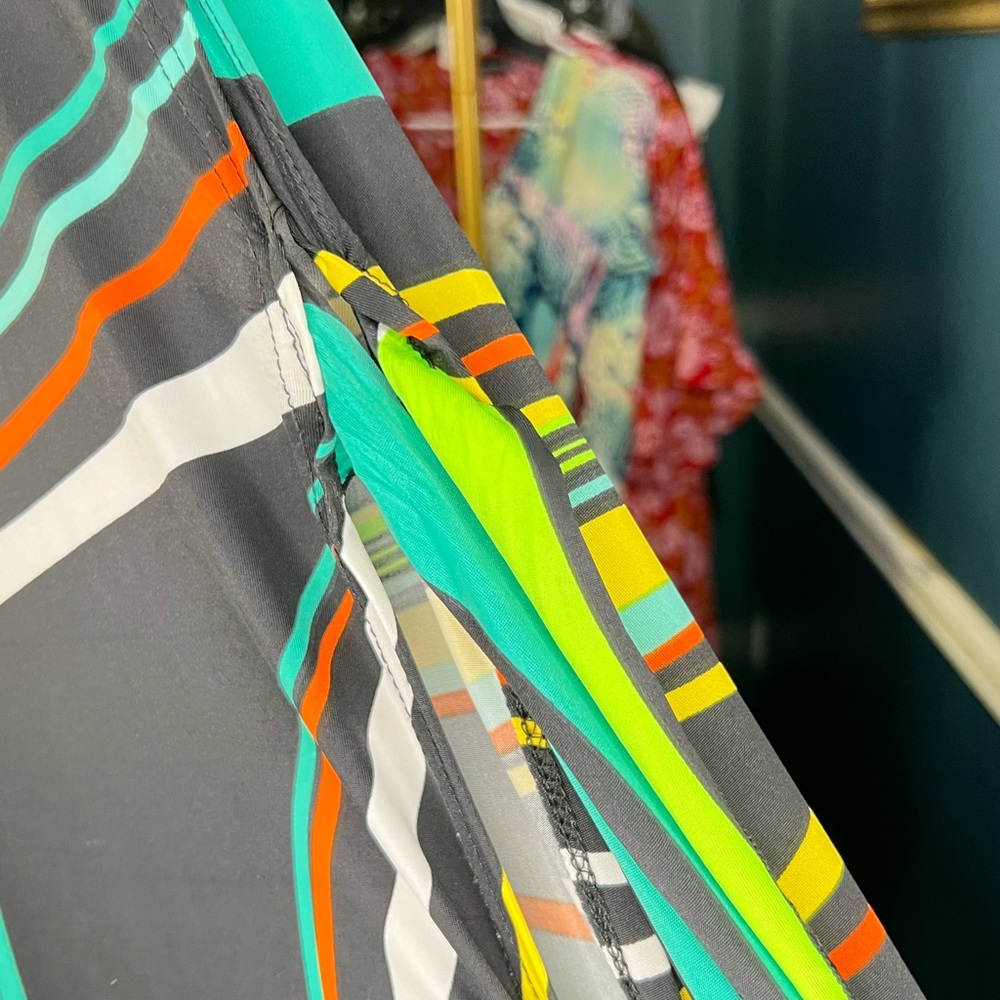 Multi Colored Dress w side split - Picture 4 of 4